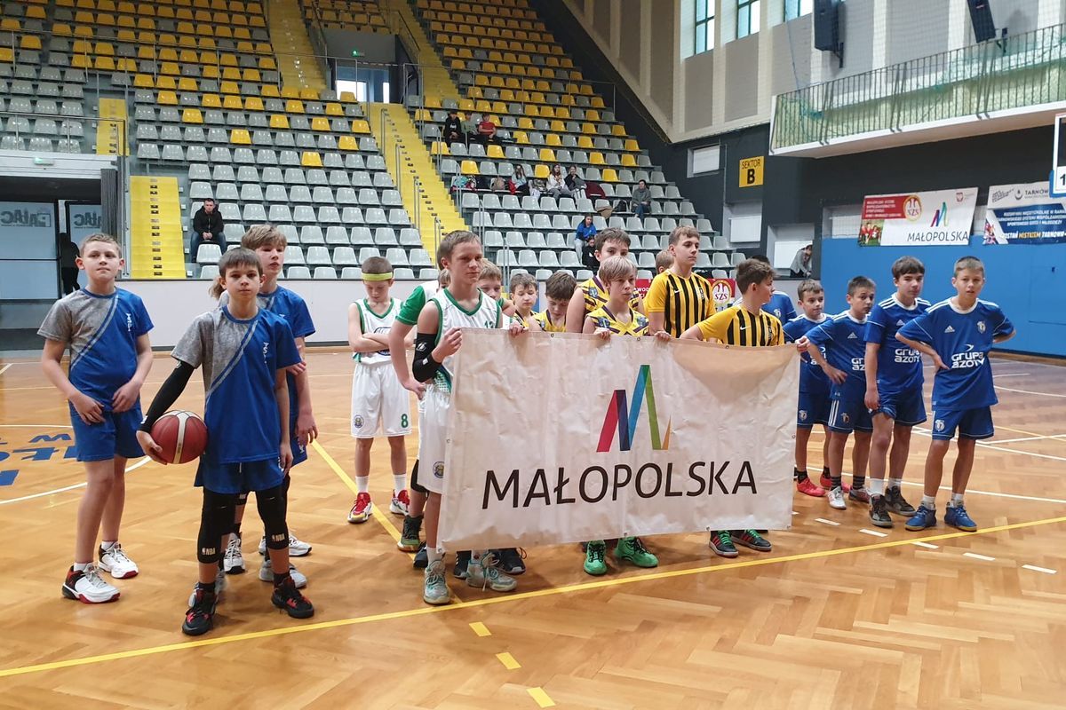 Read more about the article Wojewódzkie mistrzostwa w koszykówce chłopców 3X3